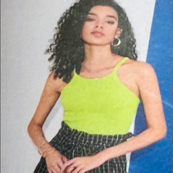 NWT Ribbed Neon Bright Green Halter Crop Tank Top - Picture 3 of 5